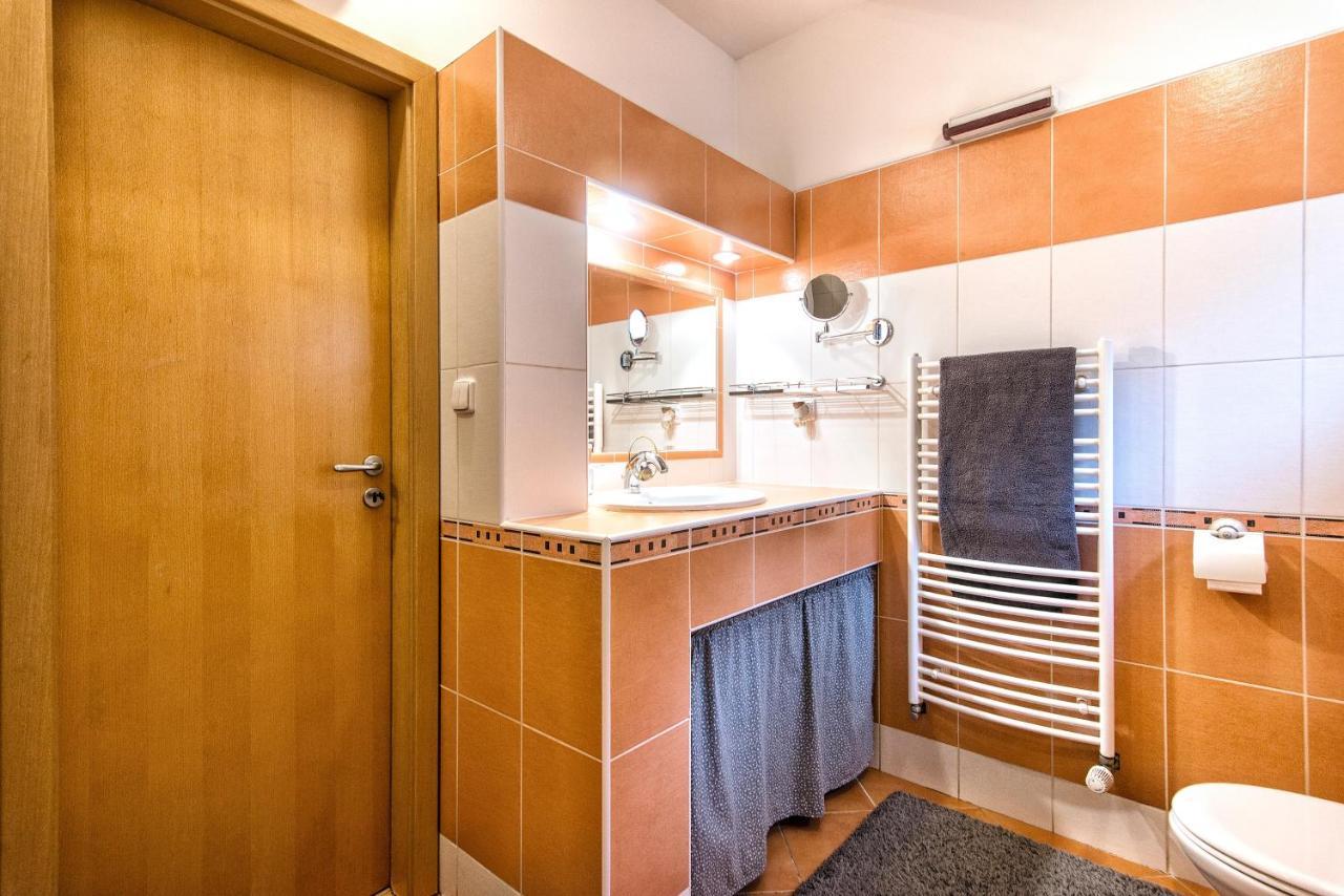 Apartment Neratovice מראה חיצוני תמונה